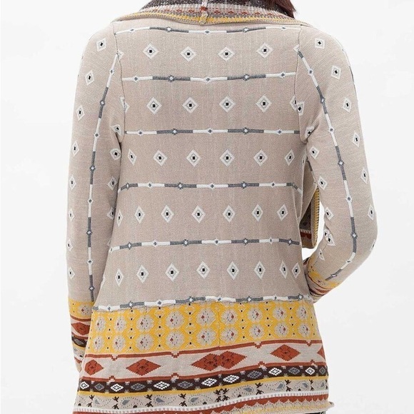 Freeway Southwestern Flyaway Cardigan Sweater
In a size XSmall - Picture 2 of 11
